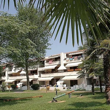 Le Rondini 1st Floor With Terrace
